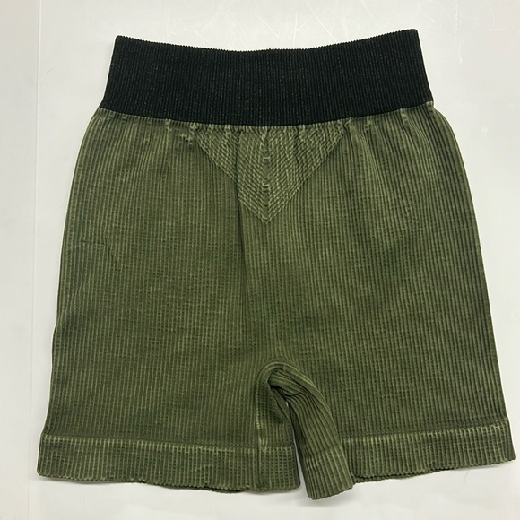 Free People Movement Happiness Runs Prajna Shorts XS/S Army Green NWOT - Picture 3 of 4